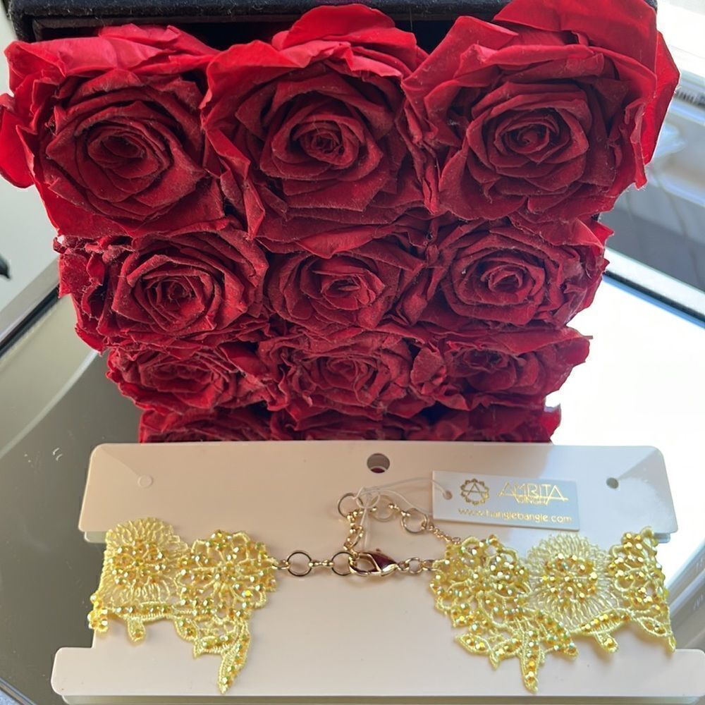 Amrita Singh Yellow Choker - Picture 3 of 3